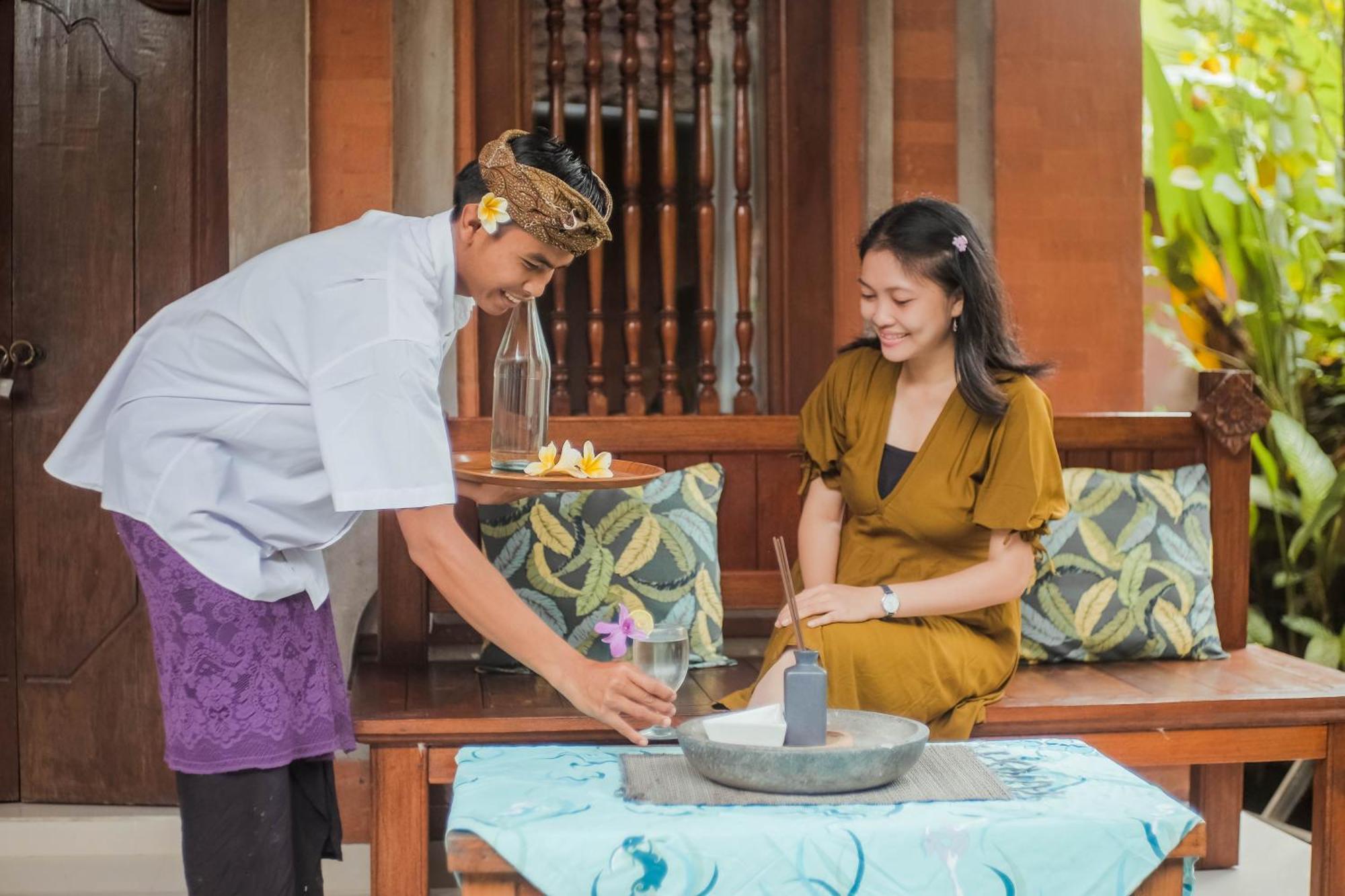 Nirwa 1 Ubud Guesthouse Екстериор снимка